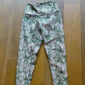 USED D.I.Y Camo Leggings